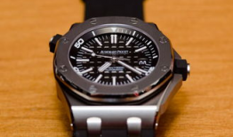 爱彼维修服务,专业呵护，让经典时计焕发新生